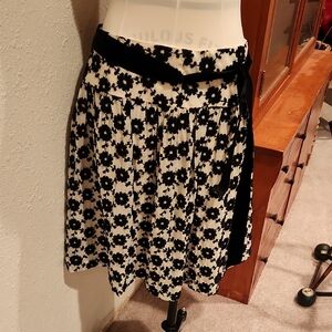 Yoana Baraschi Black and White Floral A-Line Skirt